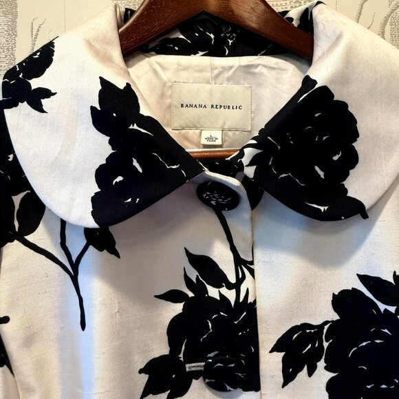 Banana Republic Floral Silk Topper Coat-- Size Large - Picture 2 of 12